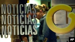 El canal estuvo al aire por 18 años, de los cuales 13, según Zuloaga, estuvo bajo hostigamiento de parte del gobierno de Chávez. 