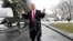 Prezident Donald Tramp Oq uy hovlisida, Vashington, 14-yanvar, 2019