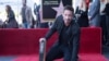 Duchovny recibe estrella en Hollywood