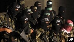 Палестинските милитанти ветуваат напади како протест на мировните разговори