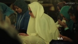 Unconventional All-Women’s Mosque Opens in Los Angeles