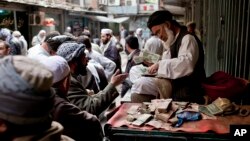 موفقیت در روند رای دهی، قیمت افغانی را افزایش داده است