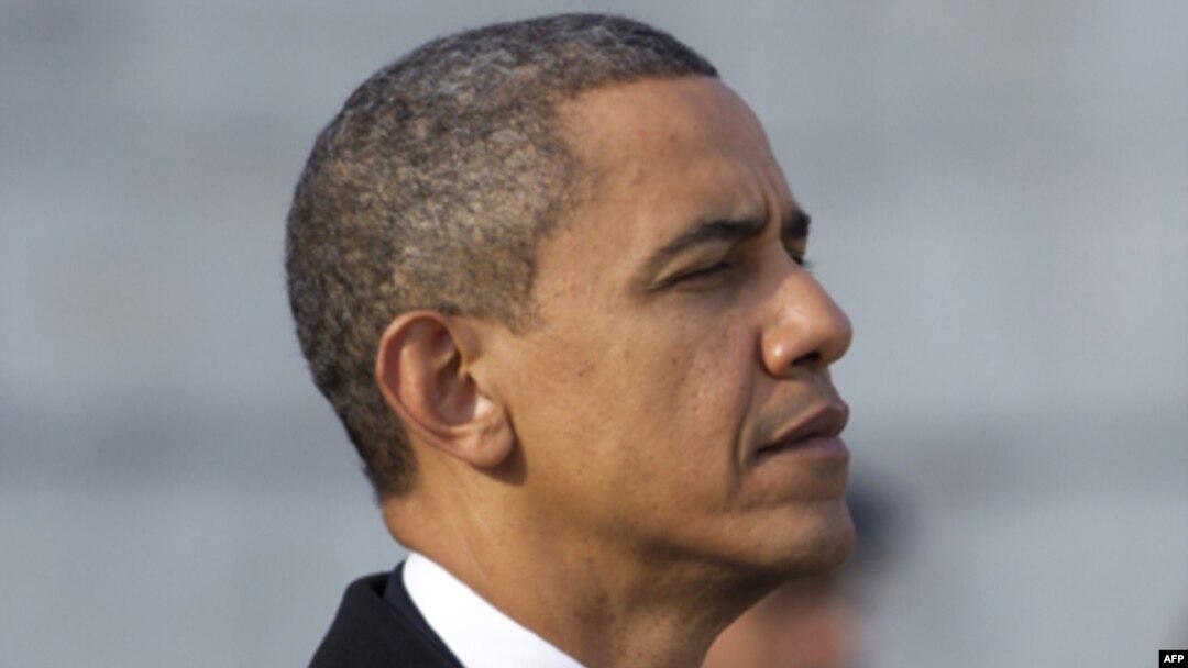 Tháng 8 năm ngoái, Tổng thống Obama kỷ niệm sinh nhật thứ 50, một số hình ảnh cho thấy tóc ông bạc hơn và mặt có nhiều nếp nhăn hơn so với ngày đầu vào Tòa Bạch Ốc