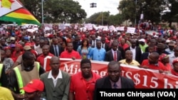 Morgan Tsvangirai lidera marcha da oposição em 2016