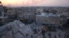 Seize civils syriens tués par de nouveaux raids à Alep 