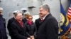 Курт Волкер провел встречи в Киеве с Петром Порошенко и Юлией Тимошенко