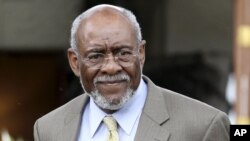 Trợ lý Ngoại trưởng Hoa Kỳ về các vấn đề Châu Phi Johnnie Carson.