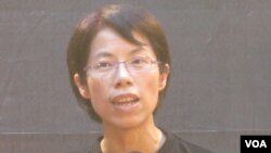 台湾台湾妇女救援基金会执行长康淑华（美国之音张永泰拍摄）