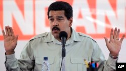 El presidente y el vicepresidente de Venezuela criticaron a Estados Unidos de "pretensión imperial" el querer atacar militarmente a Siria.