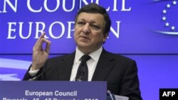 Chủ tịch Ủy Hội châu Âu Jose Manuel Barroso nói rằng quá trình tư hữu hóa và biện pháp cải cách tài chính hết sức cần thiết đối với Hy Lạp