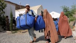 افغان پناہ گزینوں کی واپسی میں رکاوٹ کیا ہے؟