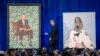 Portreti bivšeg predsednika SAD Baraka Obame i bivše prve dame Mišel Obame