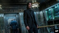 Keanu Reeves en una escena de "John Wick - Capítulo 3 - Parabellum", de Lionsgate, tercer filme de la serie John Wick que destronó de las taquillas a "Avengers: Endgame". Foto: Lionsgate.