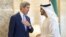 John Kerry ve BAE Prensi Muhammed Bin Zeyid