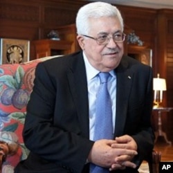 Palestinian Authority President Mahmoud Abbas meets for Mideast peace talks in Sharm el-Sheikh, Egypt, 14 Sept 2010.