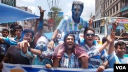 Argentine flags fly in Bangladesh during World Cup 2014.