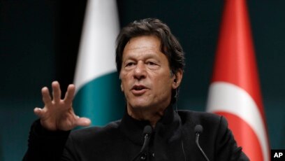 Thủ tướng Pakistan Imran Khan nói Afghnaistan nên lập một chính phủ âm thời để tạo điều kiện cho đàm phán hòa bình với Taliban.