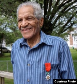 William Dabney wears the French Legion of Honor that he received at a ceremony in Paris in June 2009. (Photo: Linda Hervieux)