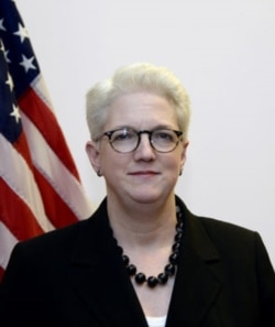 Bà Susan Sutton khi còn là Phó Đại sứ Mỹ ở Hà Nội (ảnh của Đại sứ quán Mỹ, 2017)