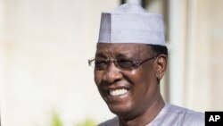 Idriss Deby Itno, avant une réunion à l'Elysée à Paris, 20 août 2016. 