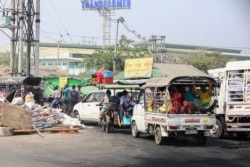 လှိုင်သာယာမြို့နယ်ကနေ စွန့်ခွာထွက်ပြေးကြရသူများ။ (မတ် ၁၆၊ ၂၀၂၁)