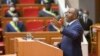 ARCHIVES - Le président gabonais Ali Bongo Ondimba devant le Parlement. (AFP PHOTO/Weyl Laurent/Gabon Presidency)