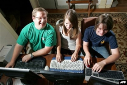 Uxlayotgan qizlar mast porno