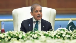 Pemerintahan PM Shehbaz Sharif dituduh menindas lawan-lawan politiknya. 