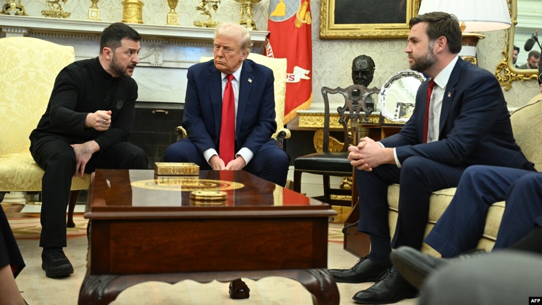 Dünya liderleri yaptıkları açıklamalar ve sosyal medya paylaşımlarıyla yaşananlara tepki gösterdi, Zelenski’ye desteklerini iletti.