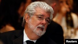 El director y productor George Lucas logró notoriedad internacional al crear la saga Star Wars (Guerra de las Galaxias) en 1977.