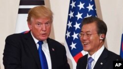 Shugaban Amurka Donald Trump da shugaban Koriya ta Kudu Moon Jae-In