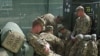 Hàng trăm binh sĩ đầu tiên của Hoa Kỳ bắt đầu rời Afghanistan