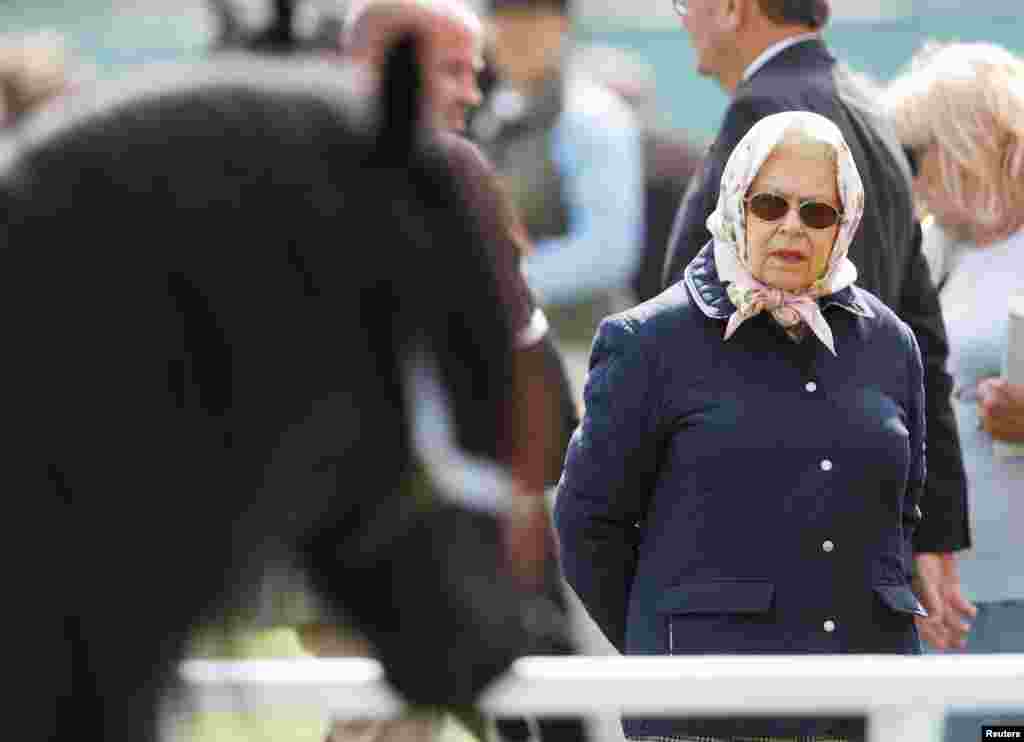 دیدار ملکه الیزابت از مسابقات مشهور اسب سواری رویال ویندزور