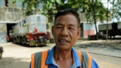 A 60-year-old train driver, Cheng Chanty was giving an interview to VOA Khmer, in Phnom Penh. (Bun Sokha/VOA Khmer)