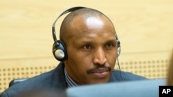 Bosco Ntaganda avant son audience à la Cour Pénale Internationale de La Haye.