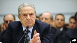 Amerikalik milliarder Jorj Soros - Ochiq jamiyat jamg'armasi homiysi