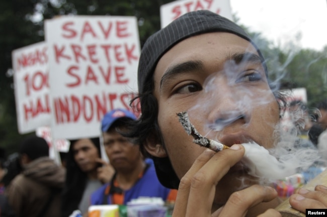Prevalensi konsumsi rokok di Indonesia “memang menyedihkan” menurut Dokter Imran (foto: ilustrasi).