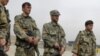 Người mặc quân phục Afghanistan giết chết các binh sĩ NATO
