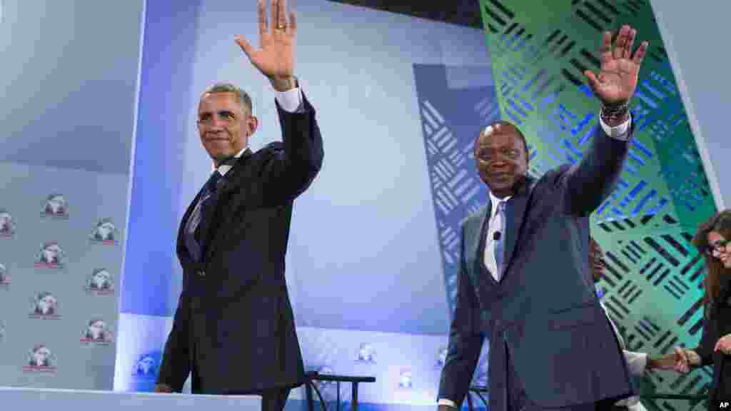 Barack Obama et Uhuru Kenyatta quittent le Sommet mondial sur l&#39;Entreprenariat, Nairobi, 25 juillet 2015. &nbsp;