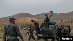 Hêzên ewlekariya Afganî li Herat.
