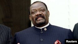 Jonas Savimbi, mokambi ya kala ya lingomba Unita, awa na Bruxelles, le 25 septembre 1996.