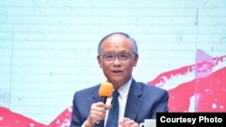 Trưởng đoàn đàm phán thương mại Đài Loan John Deng. 