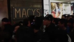Crowds Rush Into Macy's Herald Square on Thanksgiving