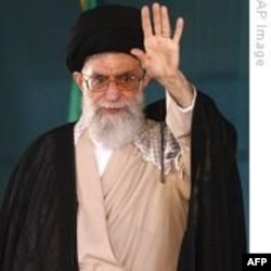 وقايع روز: ايران در آستانه سالگرد ١٣ آبان و چند خبر ديگر