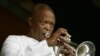 Hugh Masekela no Festival de Jazz de New Orleans (2006)