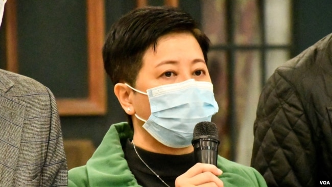 民主黨立法會議員黃碧雲批評當局有意將香港電台變成報喜不報憂的官方喉舌”中央台”，破壞一國兩制。(美國之音湯惠芸)