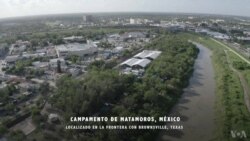 Médico cubano atiende a campamento de migrantes en México mientras espera asilo