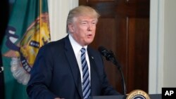 El presidente Donald Trump viaja hasta Dakota del Norte para impulsar su plan para modificar las leyes tributarias.