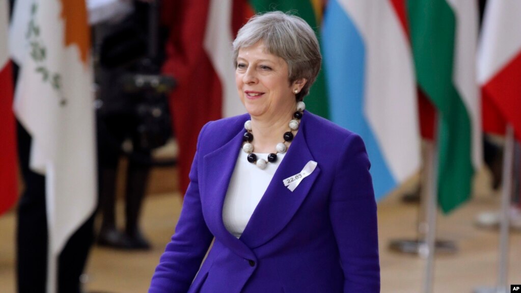 La primera ministra británica, Theresa May, es vista a su arribo al edificio de la Unión Europea, en Bruselas, el jueves, 22 de marzo, de 2018.