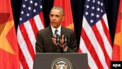 Tổng thống Mỹ Barack Obama phát biểu tại Trung tâm Hội nghị Quốc gia ở Hà Nội, ngày 24/5/2016.